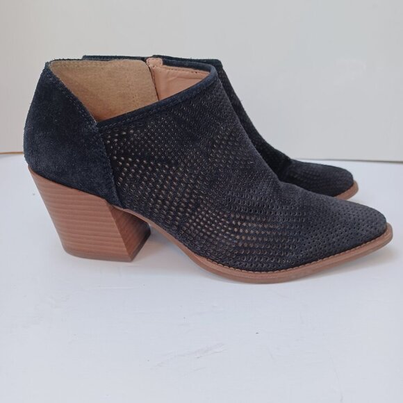 Lucky Brand Bootie Black Zeshia Perforated Suede Leather Boots Womens 9M - Picture 6 of 16